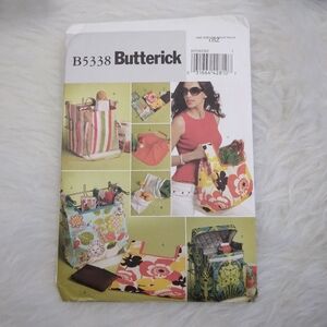 BUTTERICK B5338 Variety Of Grocery Totes & Bags Insulated Foladable Large Veggie